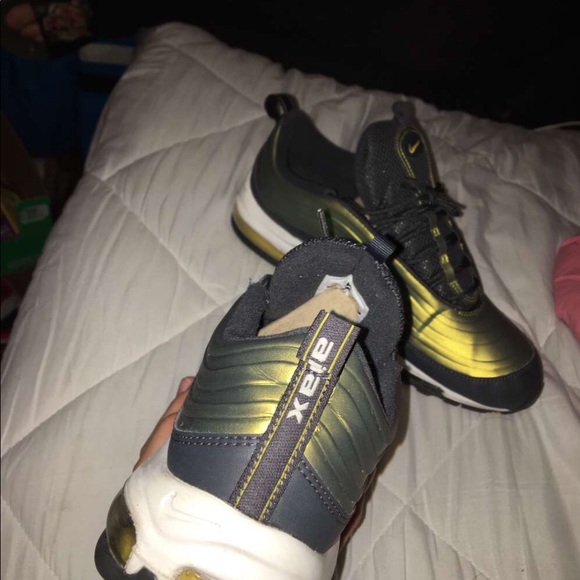 Sold - Picture 3 of 3